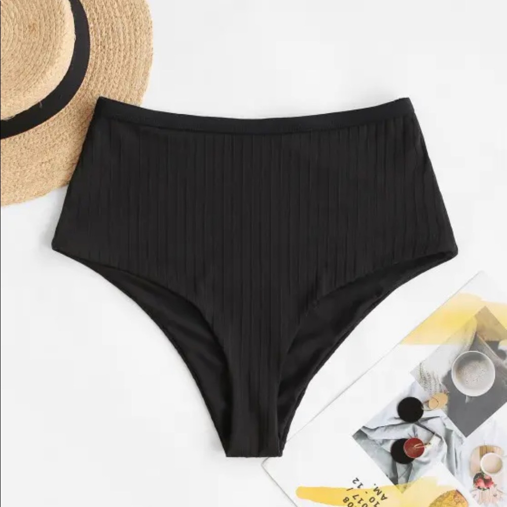 Ribbed Full Coverage High Waisted Bikini Bottom NWT Medium